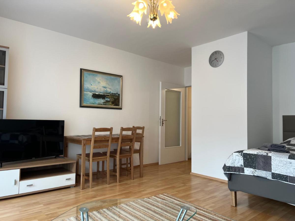 Ferienwohnung Am Konigsplatz Augsburg Exterior photo